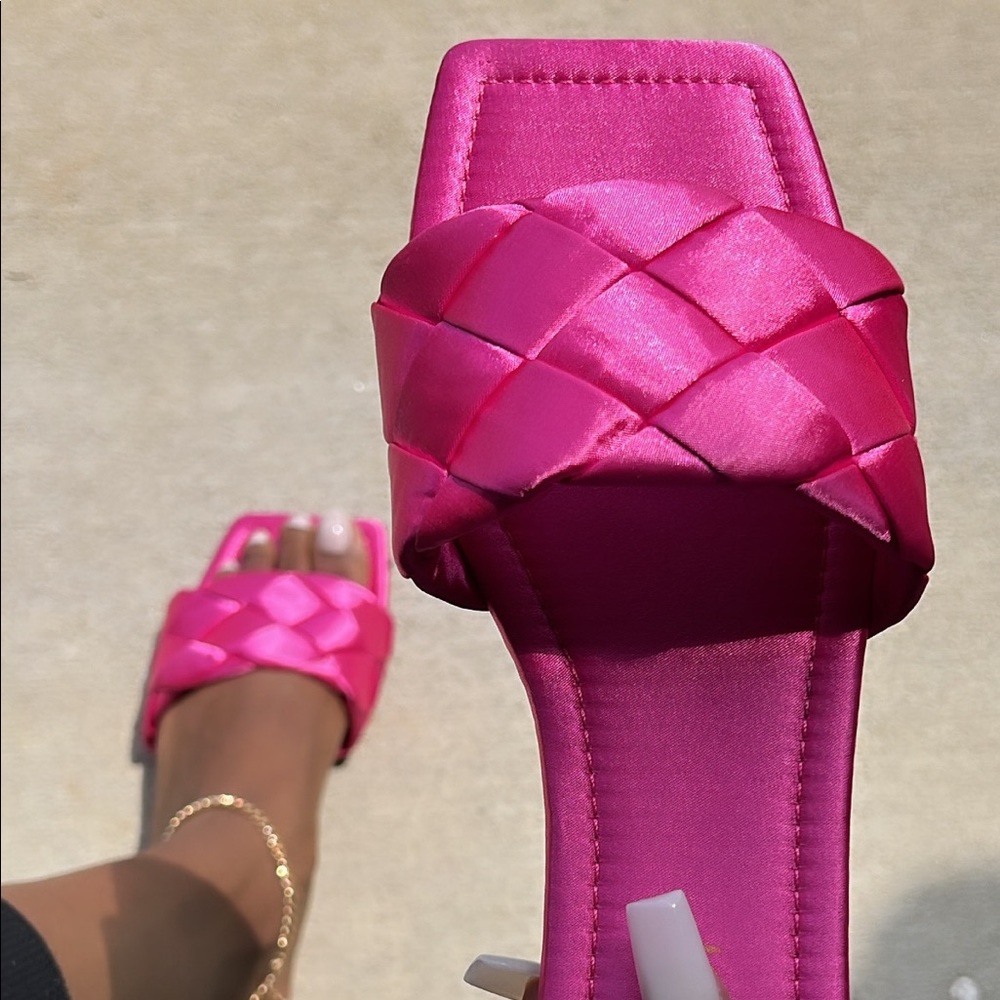 Holly-pink sandal